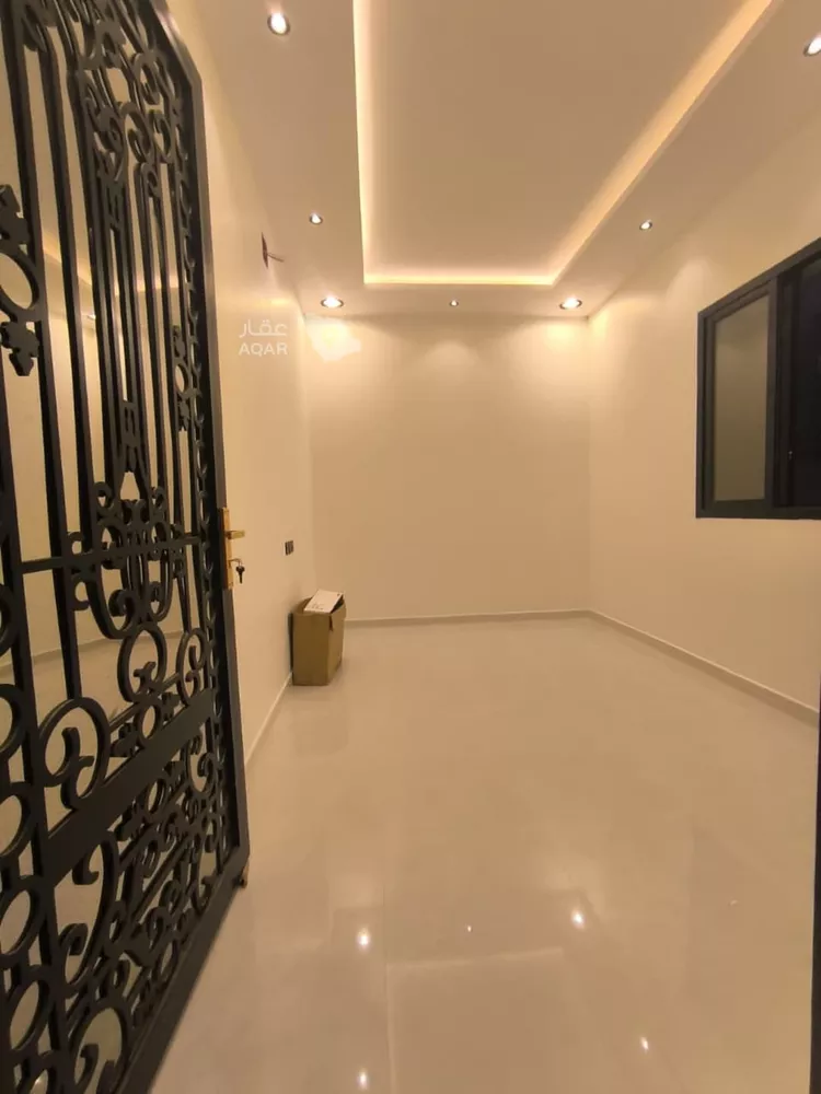 فيلا للبيع في شارع خلائل, حي ظهرة لبن, مدينة الرياض, منطقة الرياض 10
