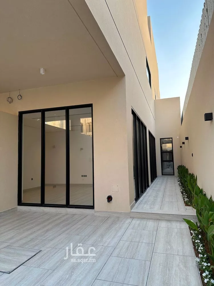دور للبيع في شارع أبي عقبة الثقفي, حي الملك فهد, مدينة الرياض, منطقة الرياض صورة 5