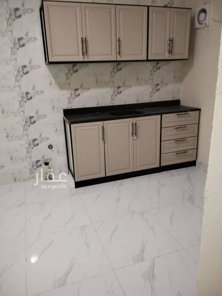 شقة للإيجار في شارع بعلبك, حي غرناطة, مدينة الرياض, منطقة الرياض
