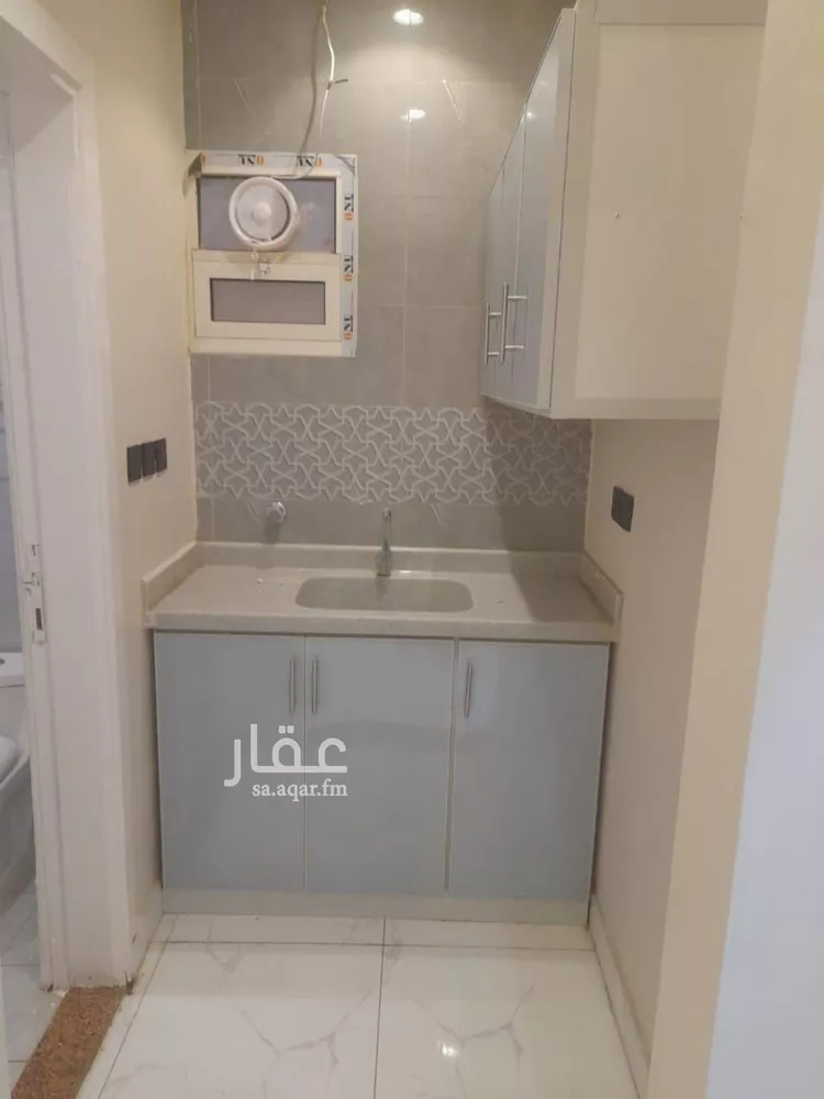 شقة للإيجار في شارع عبدالله بن قيس, حي إشبيلية, مدينة الرياض, منطقة الرياض صورة 5