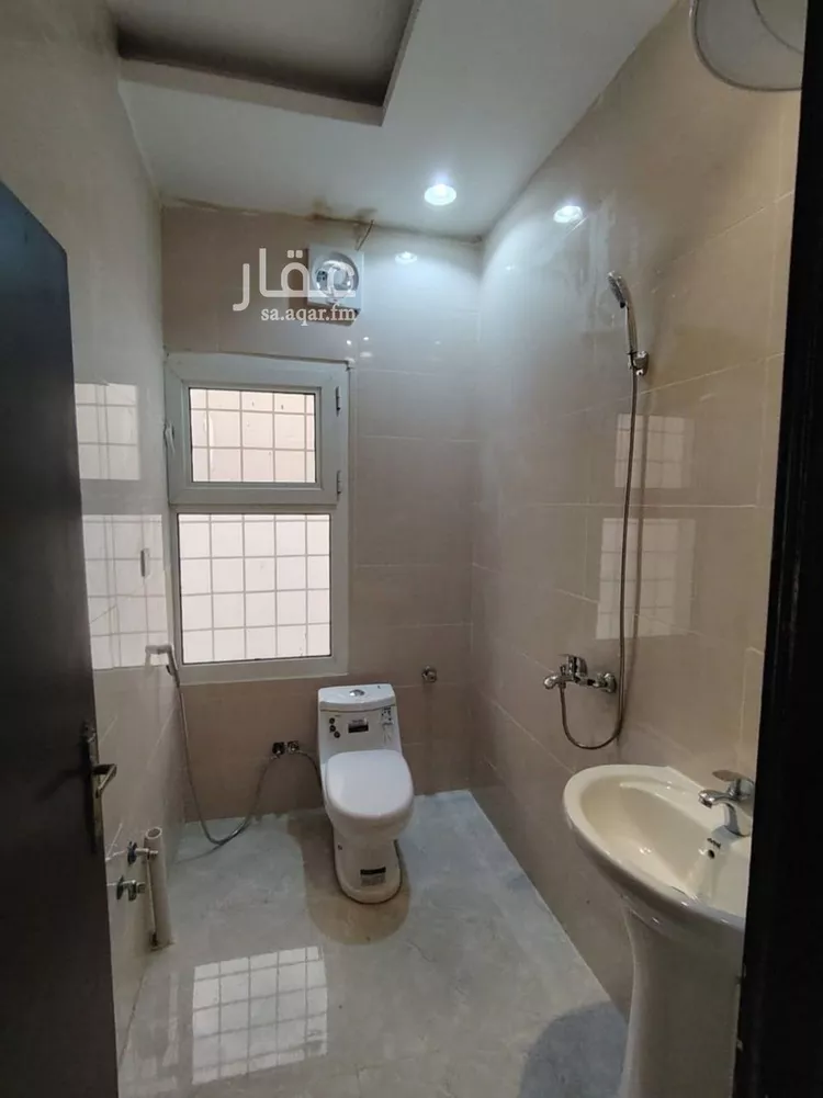 شقة للإيجار في شارع بعلبك, حي غرناطة, مدينة الرياض, منطقة الرياض