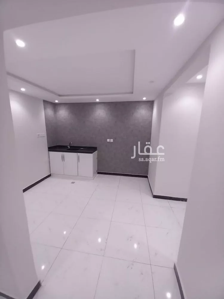 شقة للإيجار في شارع عبدالله بن قيس, حي إشبيلية, مدينة الرياض, منطقة الرياض صورة 4