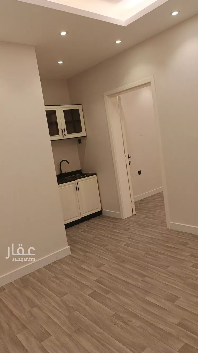 شقة للإيجار في شارع عبدالله بن قيس, حي إشبيلية, مدينة الرياض, منطقة الرياض صورة 2