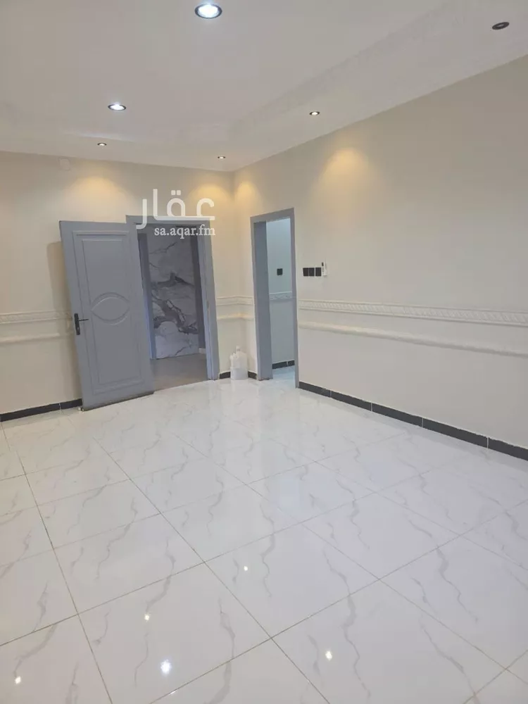 شقة للإيجار في شارع عبدالله بن قيس, حي إشبيلية, مدينة الرياض, منطقة الرياض صورة 5