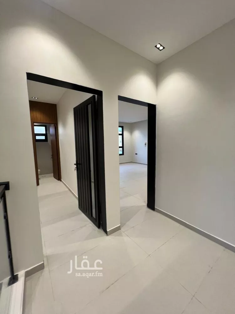 دور للبيع في شارع رقم 367, حي المونسية, مدينة الرياض, منطقة الرياض صورة 4