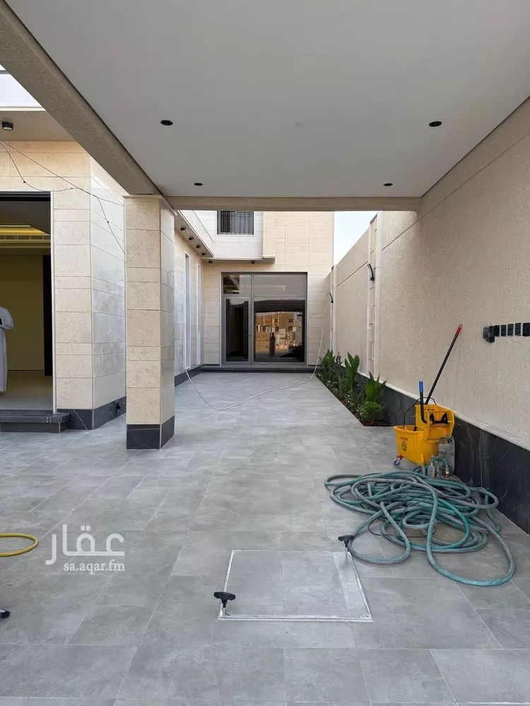 فيلا للبيع في شارع إبراهيم بن علي بن علوي, حي المهدية, مدينة الرياض, منطقة الرياض صورة 2