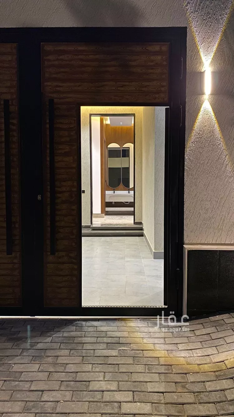 فيلا للبيع في شارع احمد الكازرونى, حي المهدية, مدينة الرياض, منطقة الرياض صورة 2