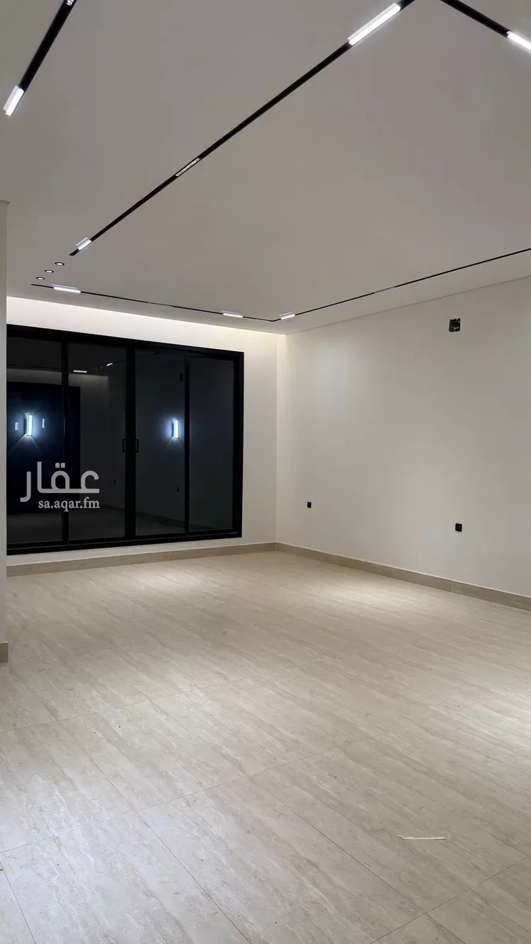 فيلا للبيع في شارع أحمد بن قطرب, حي المهدية, مدينة الرياض, منطقة الرياض صورة 4