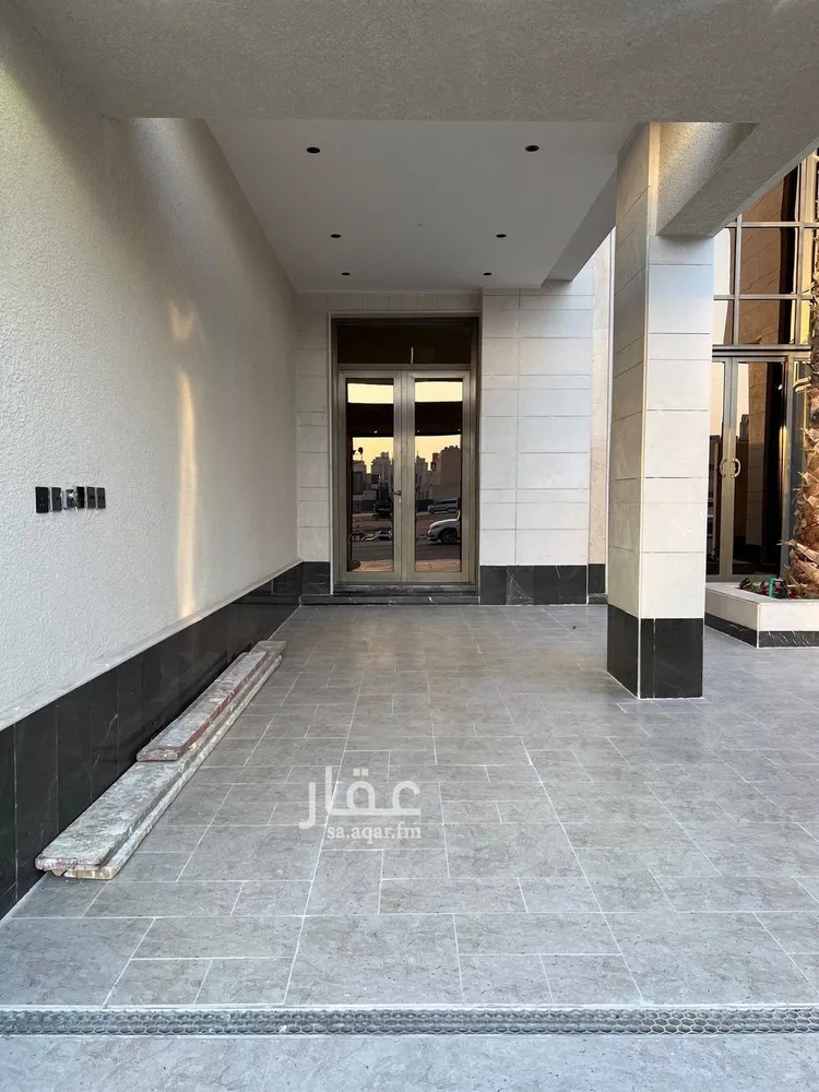 فيلا للبيع في شارع عبدالقادر بن عبدالوارث, حي المهدية, مدينة الرياض, منطقة الرياض صورة 4