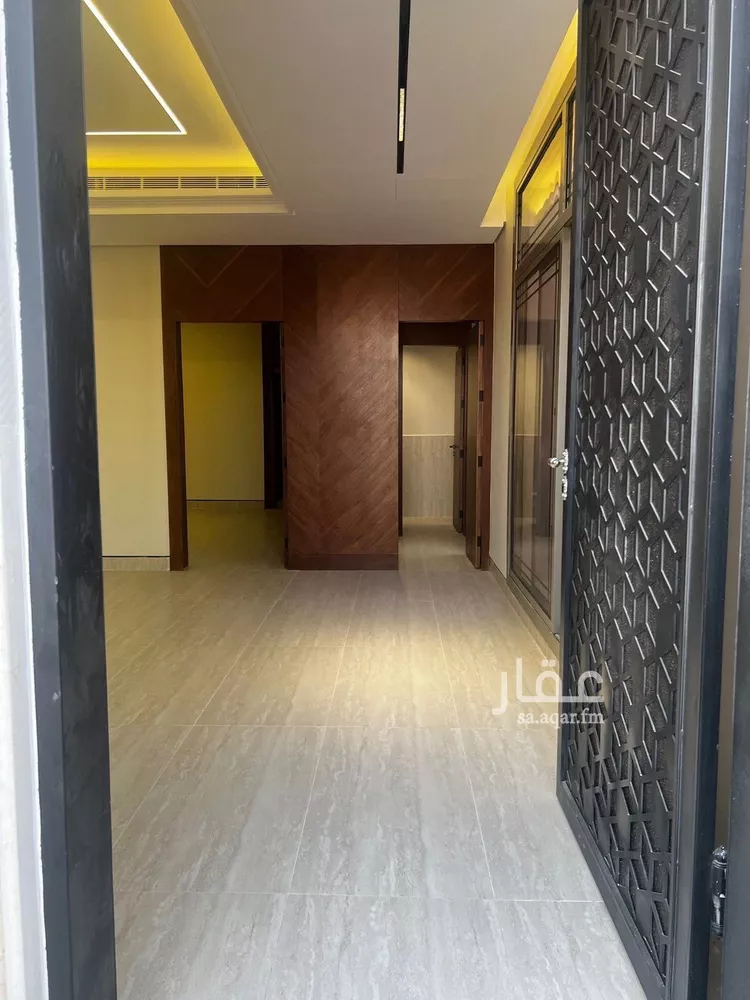 فيلا للبيع في شارع إبراهيم بن علي بن علوي, حي المهدية, مدينة الرياض, منطقة الرياض صورة 5