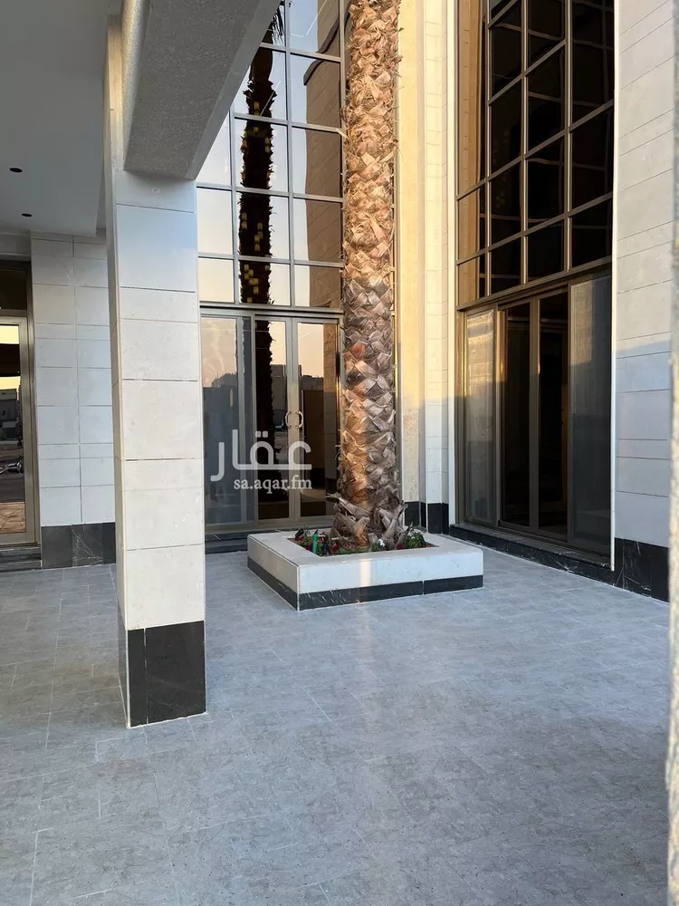 فيلا للبيع في شارع عبدالقادر بن عبدالوارث, حي المهدية, مدينة الرياض, منطقة الرياض صورة 3