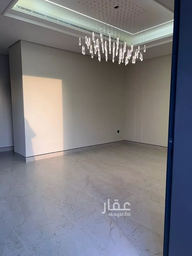 فيلا للبيع في شارع عبدالقادر بن عبدالوارث, حي المهدية, مدينة الرياض, منطقة الرياض صورة 5