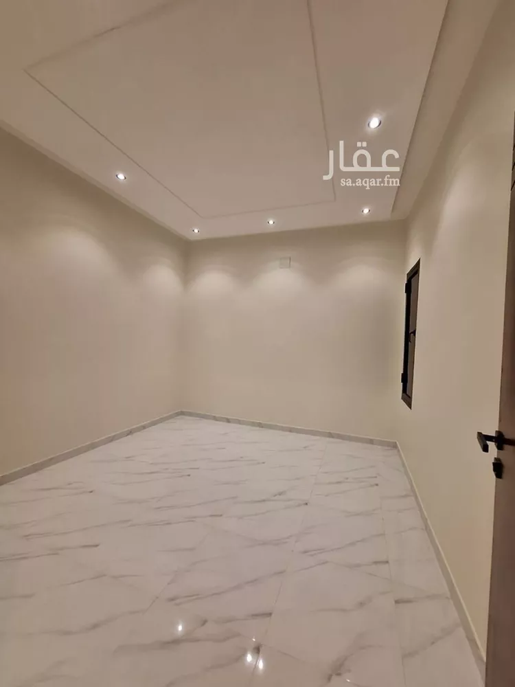 دور للبيع في شارع حسان بن قيس, حي بدر, مدينة الرياض, منطقة الرياض صورة 5