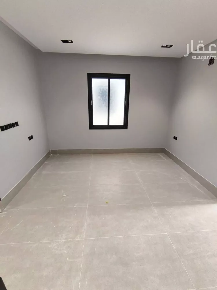 فيلا للبيع في شارع زيد بن أسلم, حي عكاظ, مدينة الرياض, منطقة الرياض صورة 4