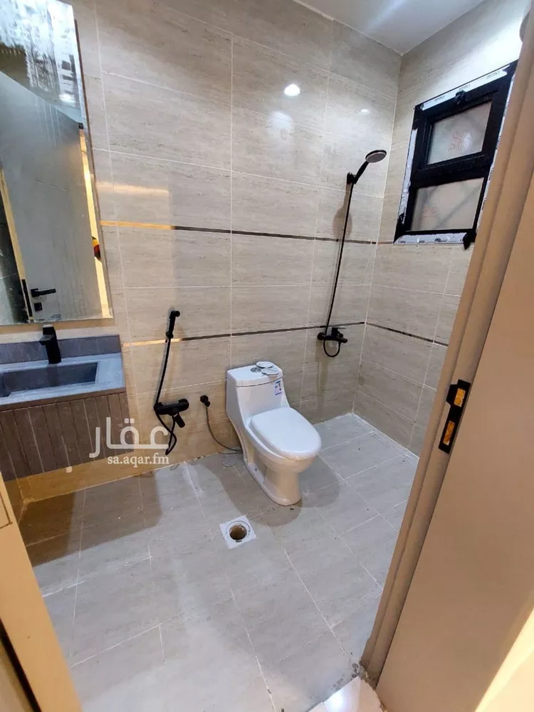 شقة للبيع في شارع أحمد بن رسلان, حي بدر, مدينة الرياض, منطقة الرياض صورة 2