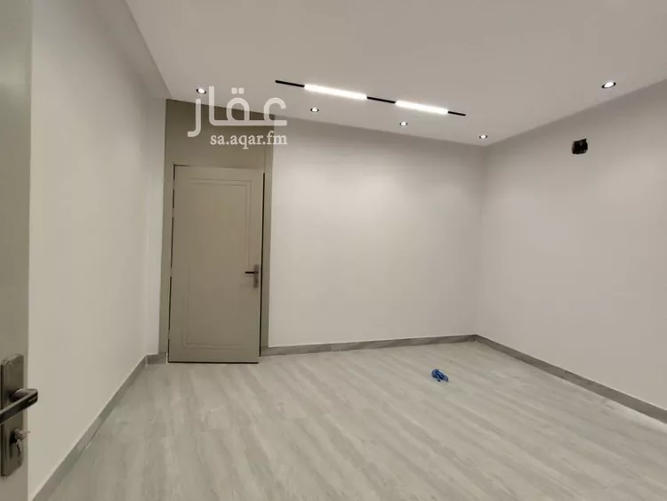 دور للبيع في شارع عتيك بن قيس, حي طيبة, مدينة الرياض, منطقة الرياض صورة 3