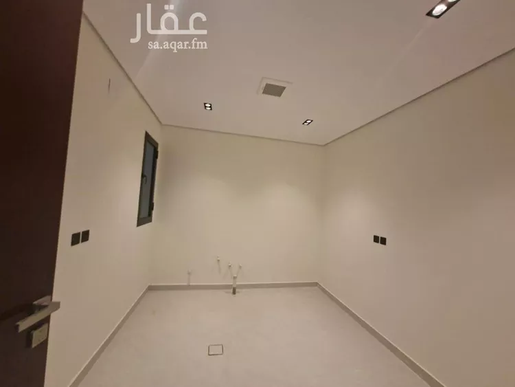 دور للبيع في شارع رئيسة بنت أبي جعفر الطبرية, حي العوالي, مدينة الرياض, منطقة الرياض