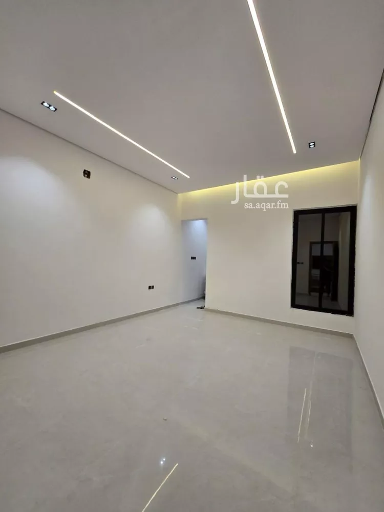 دور للبيع في شارع عبدالله بافقيه الحضرمي, حي عكاظ, مدينة الرياض, منطقة الرياض صورة 5