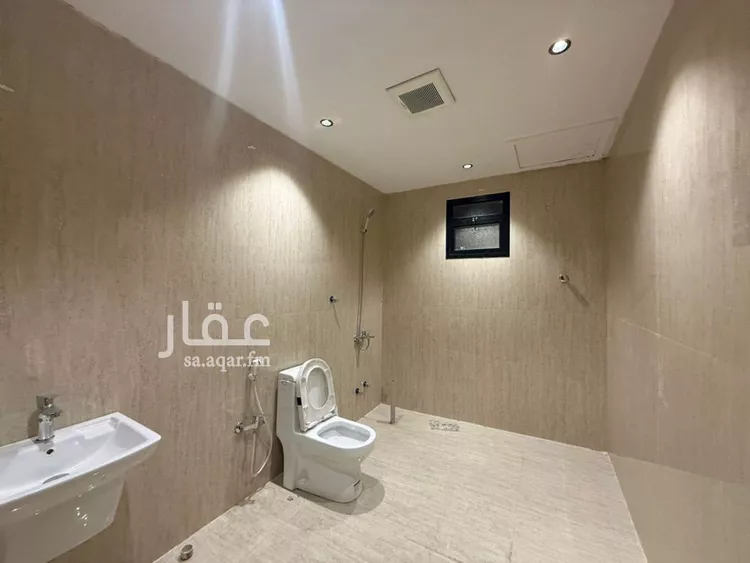 Floor for Sale in Riyadh Tuwaiq 11
