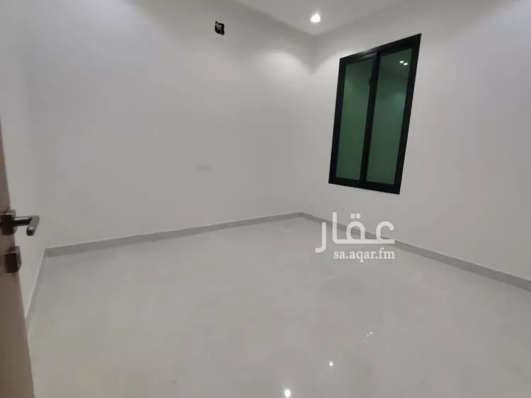 دور للبيع في شارع صالح السلطان, حي العريجاء الغربي, مدينة الرياض, منطقة الرياض صورة 3