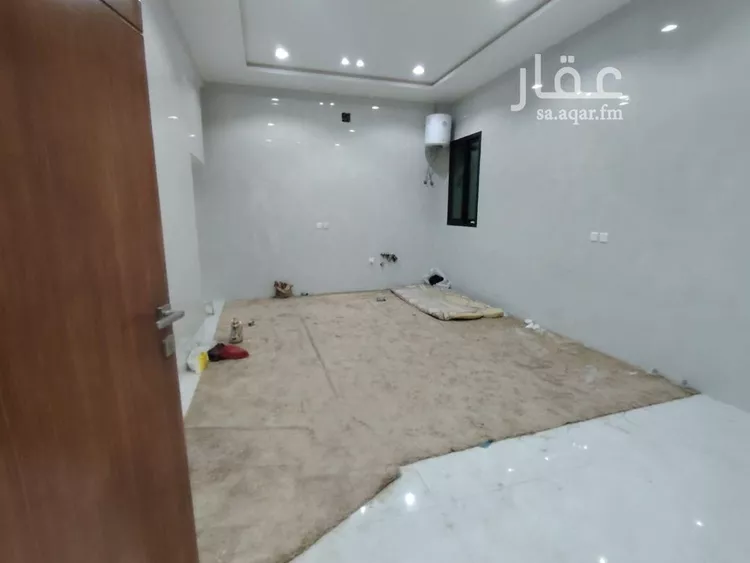 Floor for Sale in Riyadh Al Uraija Al Gharbiyah 17