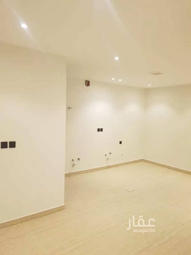 دور للبيع في شارع أحمد القيرواني, حي العوالي, مدينة الرياض, منطقة الرياض صورة 3
