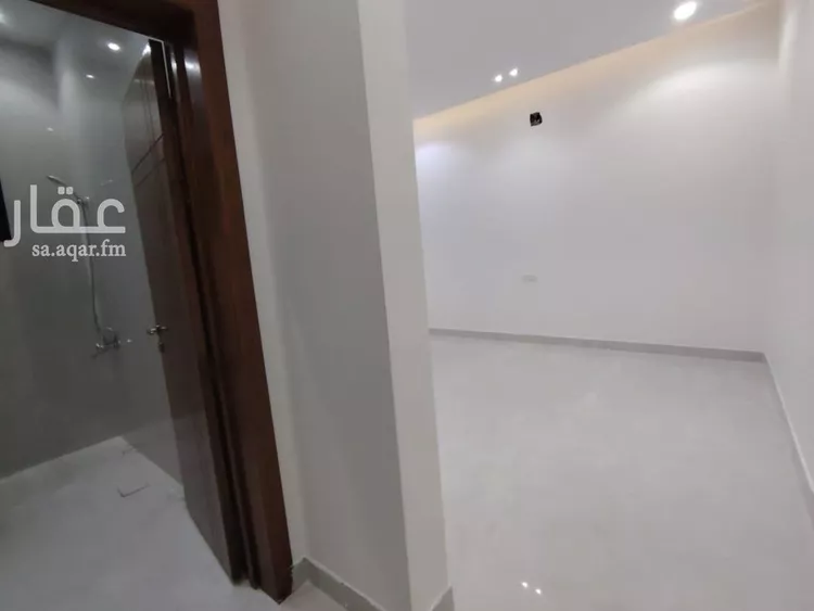 Floor for Sale in Riyadh Al Uraija Al Gharbiyah 7
