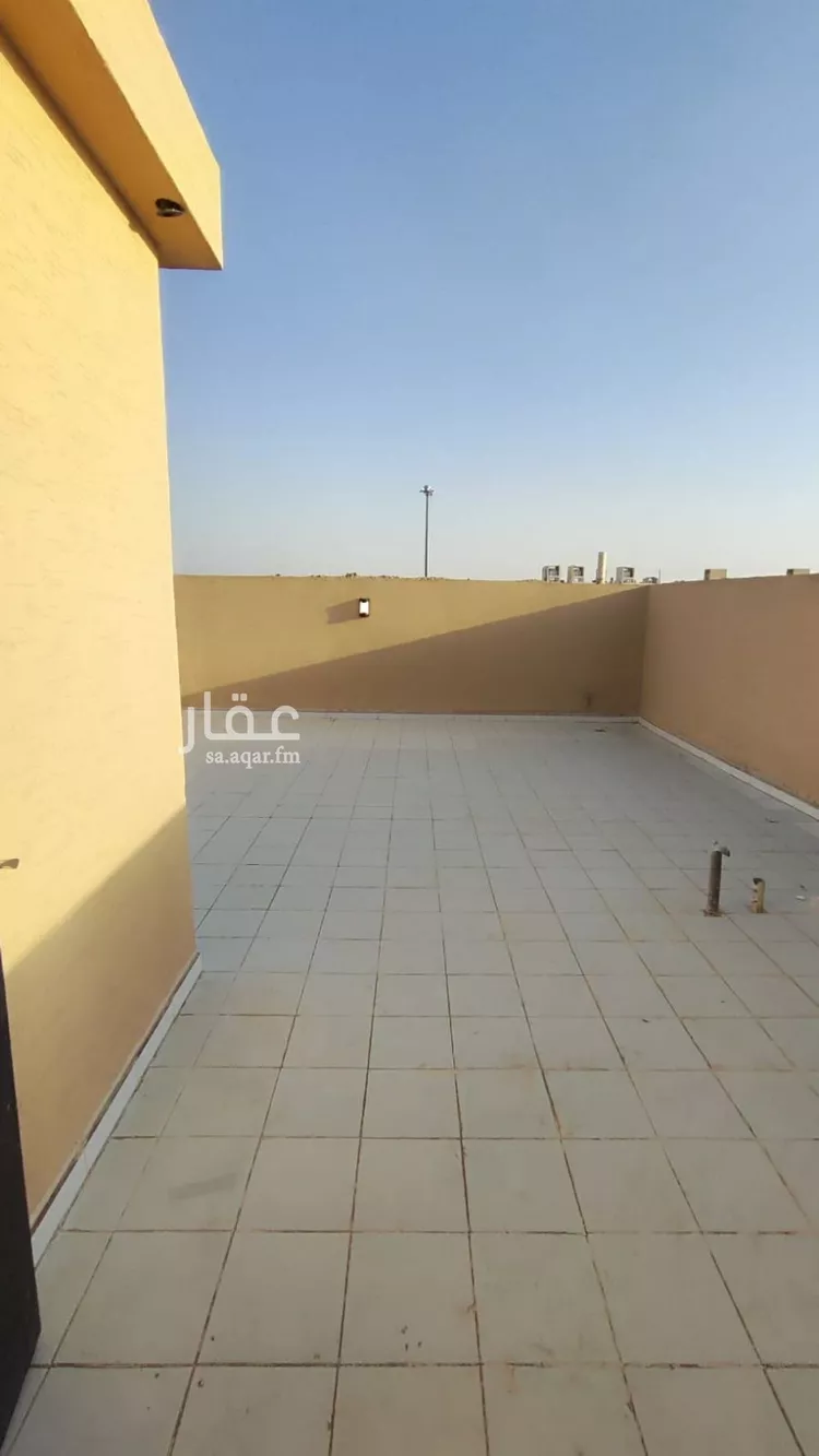 Floor for Sale in Riyadh Al Uraija Al Gharbiyah 12