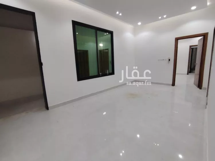Floor for Sale in Riyadh Al Uraija Al Gharbiyah 6