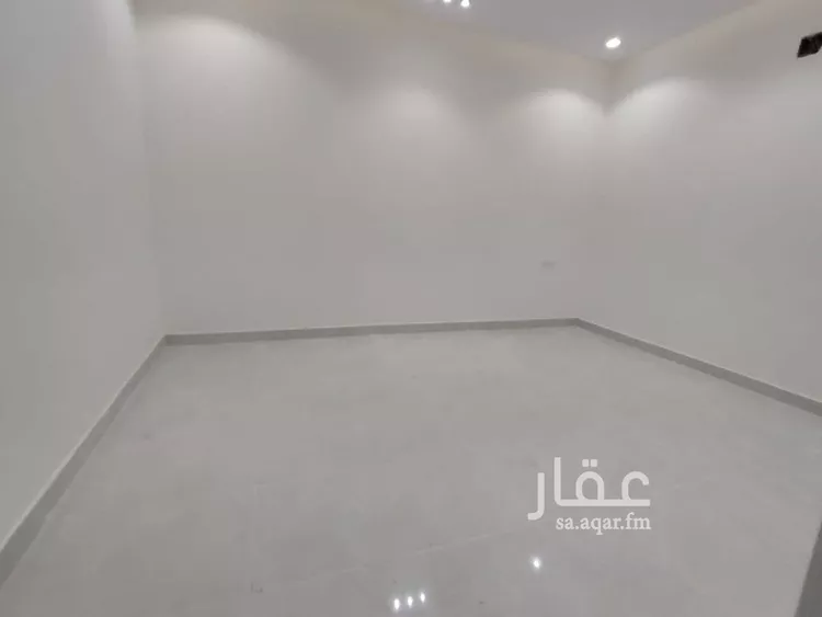 Floor for Sale in Riyadh Al Uraija Al Gharbiyah 13