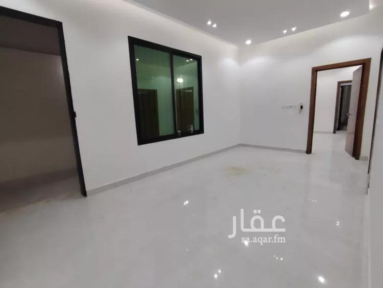 دور للبيع في شارع أبي السعادات السلمي, حي العريجاء الغربي, مدينة الرياض, منطقة الرياض صورة 2