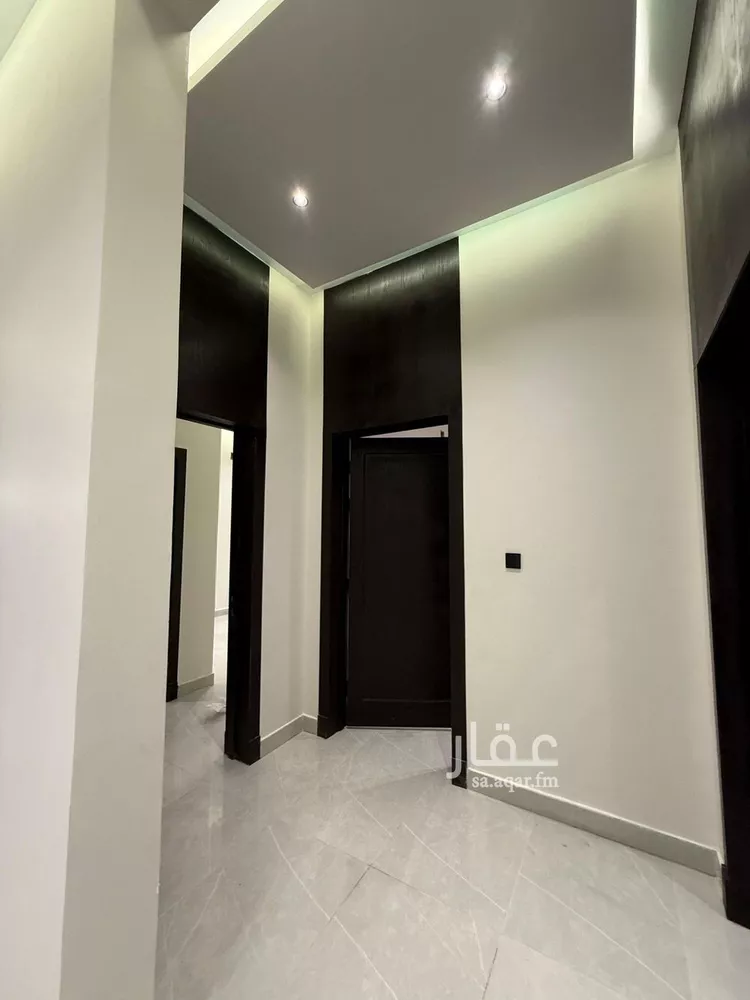 دور للبيع في شارع عطية سالم, حي البيان, مدينة الرياض, منطقة الرياض صورة 3