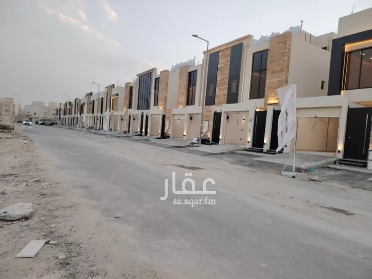 فيلا للبيع في شارع يعقوب بن أبي الفضل, حي عكاظ, مدينة الرياض, منطقة الرياض صورة 2