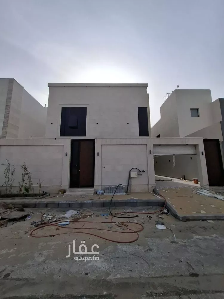 فيلا للبيع في شارع ربيعة بن السكن, حي الأمواج, مدينة الخبر, المنطقة الشرقية