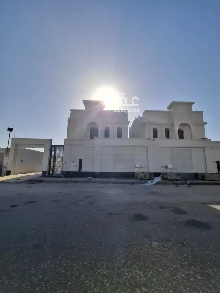 فيلا للبيع في شارع جبر بن عتيك, حي الشراع, مدينة الخبر, المنطقة الشرقية