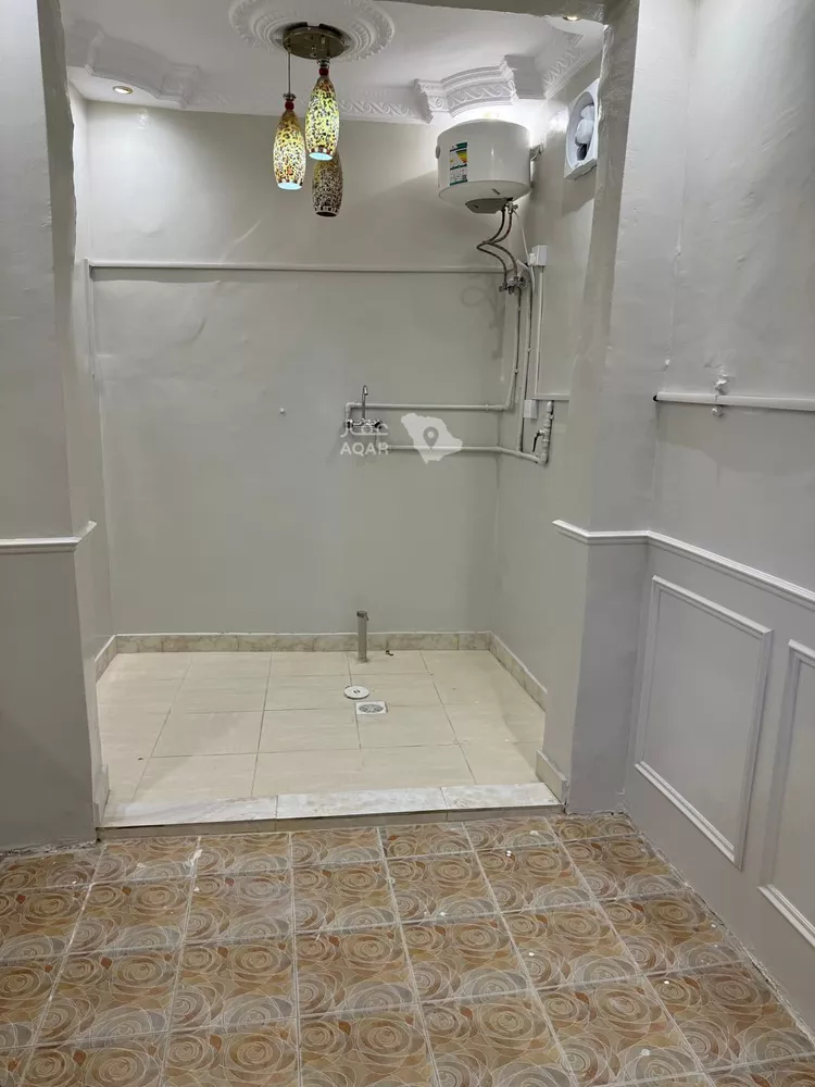 عمارة للإيجار في شارع الدبدبه, حي الشرقية, مدينة الطائف, منطقة مكة المكرمة 13