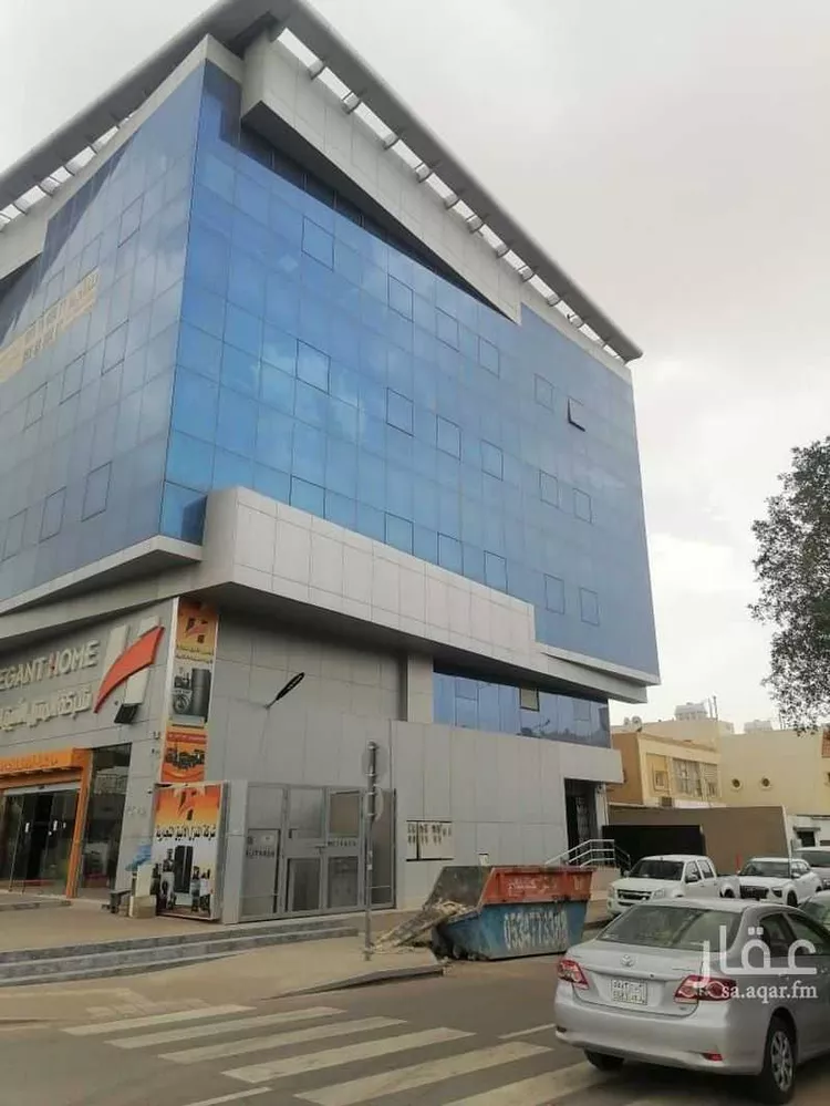 عمارة للإيجار في شارع صلاح الدين الايوبي, حي الملز, مدينة الرياض, منطقة الرياض