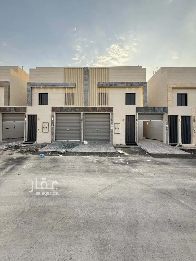 فيلا للبيع في شارع صدر الدين الشافعي, حي عكاظ, مدينة الرياض, منطقة الرياض صورة 3