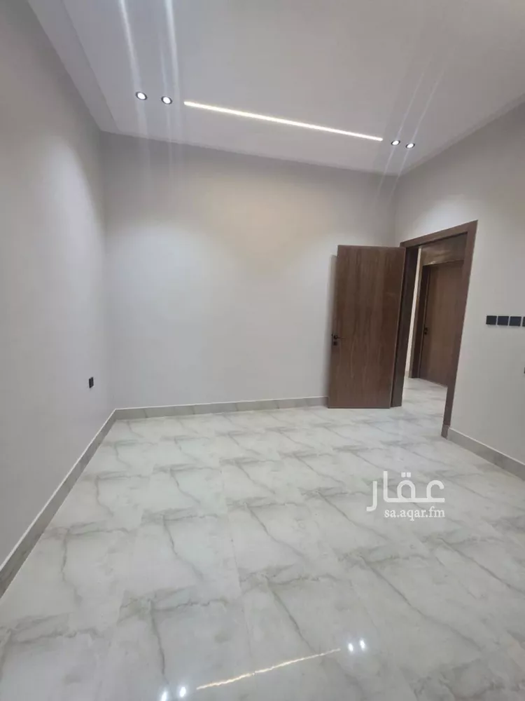 دور للبيع في شارع التوحيد, حي العوالي, مدينة الرياض, منطقة الرياض صورة 5