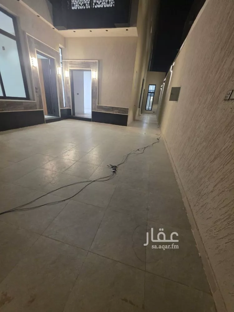 فيلا للبيع في شارع نجم الدين الايوبي الفرعي, حي العوالي, مدينة الرياض, منطقة الرياض صورة 4