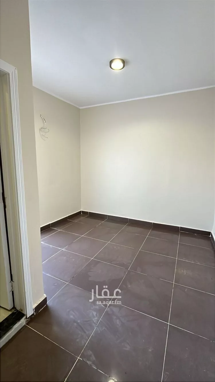 شقة للإيجار في شارع علي بن أبي طالب, حي الملز, مدينة الرياض, منطقة الرياض