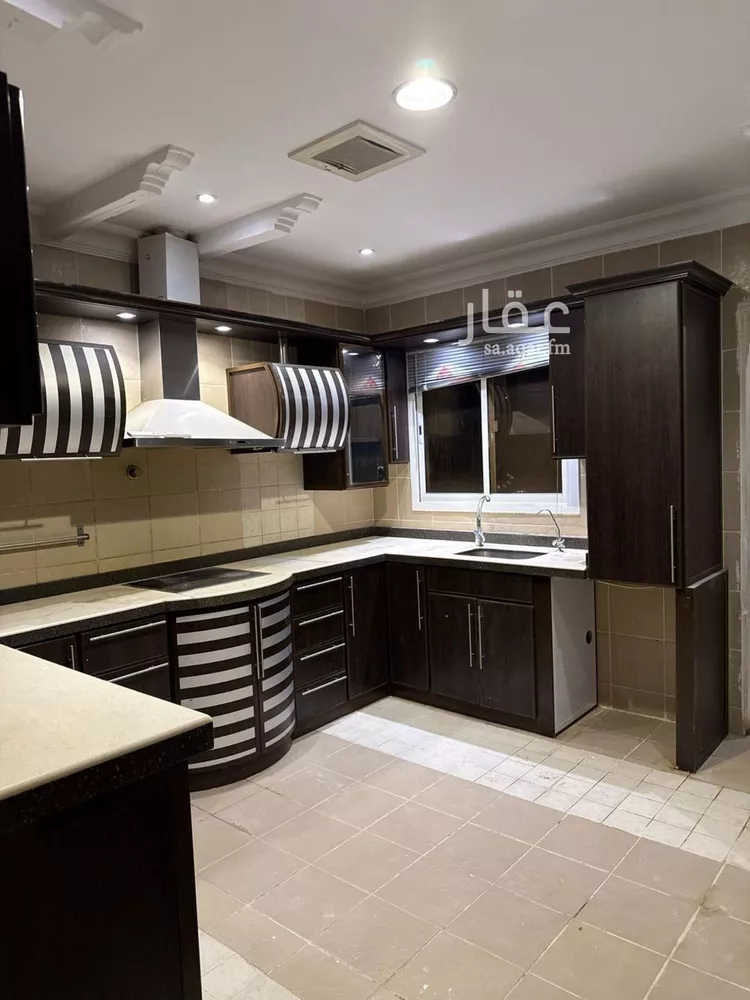 فيلا للإيجار في شارع رقم 126, حي الياسمين, مدينة الرياض, منطقة الرياض صورة 4