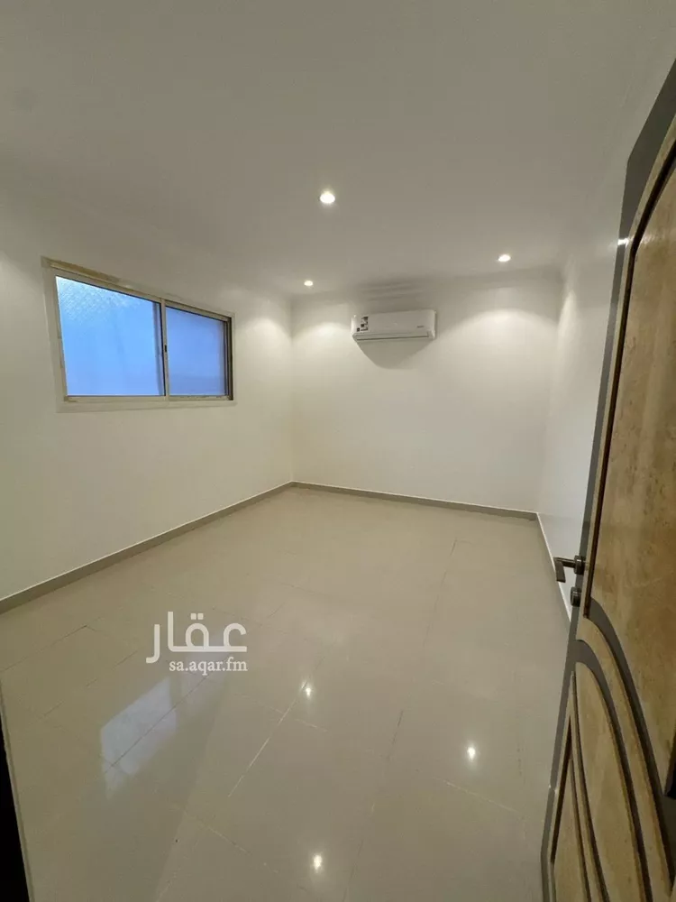 فيلا للإيجار في شارع رقم 126, حي الياسمين, مدينة الرياض, منطقة الرياض صورة 3