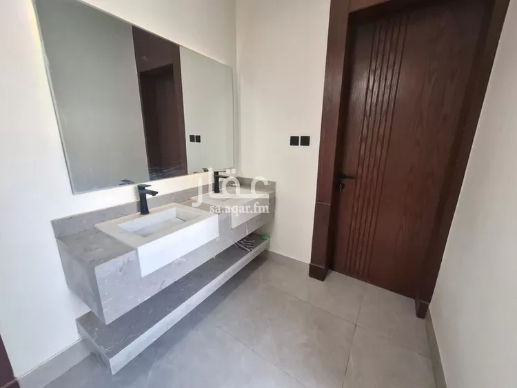 دور للبيع في شارع سليمان الحميضي, حي الجنادرية, مدينة الرياض, منطقة الرياض صورة 5