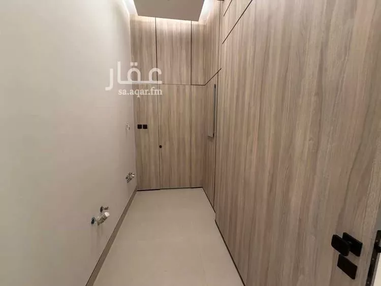 دور للبيع في شارع محمد البرقى, حي الرمال, مدينة الرياض, منطقة الرياض 8