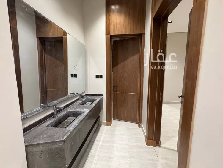 فيلا للبيع في شارع عبدالعزيز الطبيري, حي الرمال, مدينة الرياض, منطقة الرياض صورة 3