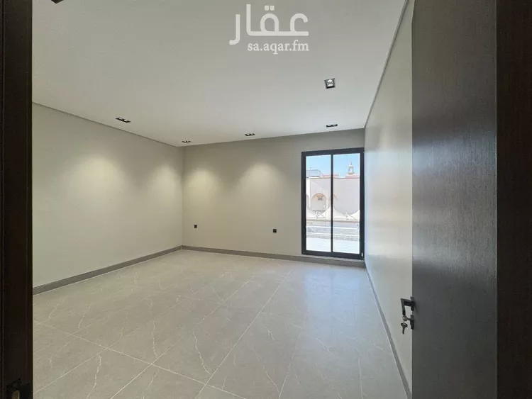 Floor for Sale in Riyadh Ishbiliyah 11