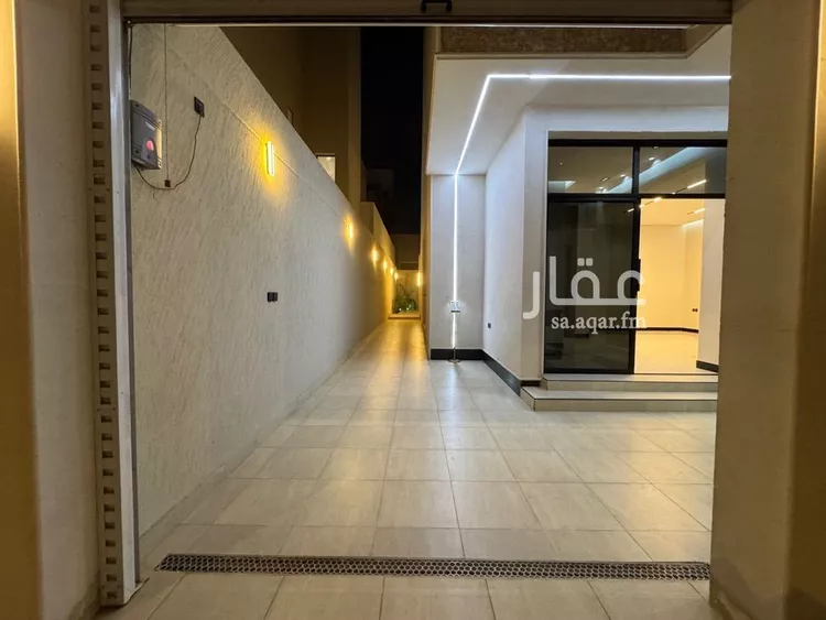 فيلا للبيع في شارع أبي عمر بن العلاء, حي الرمال, مدينة الرياض, منطقة الرياض صورة 2