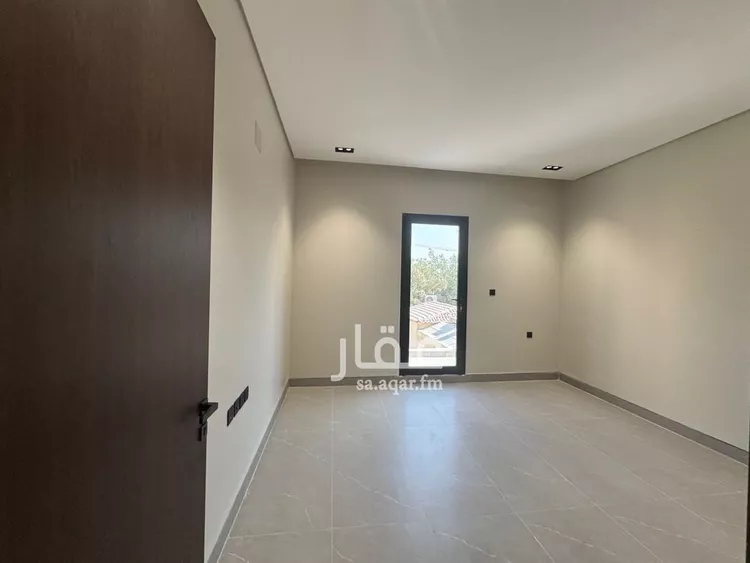 Floor for Sale in Riyadh Ishbiliyah 14