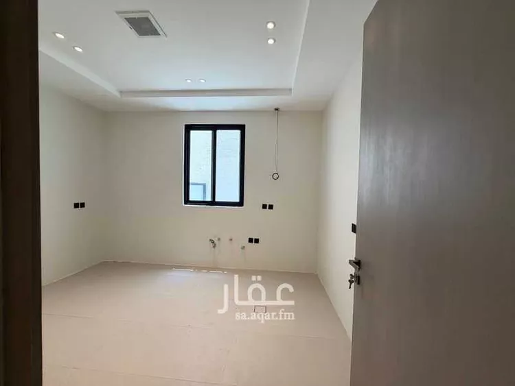 Floor for Sale in Riyadh Al Yarmouk 6